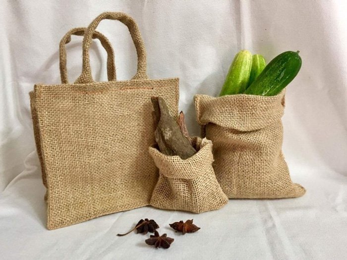 Cách bảo quản túi vải canvas thô không bị mốc trong mùa ẩm