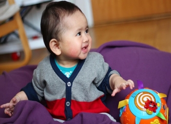 Bé ăn cháo thịt bò bị dị ứng có sao không và cách xử lý