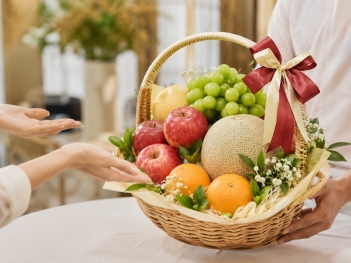 Tác giả Phan Lê Khả Hân